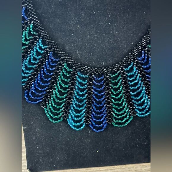 Handmade crystal beaded cocktail necklace - Picture 2 of 5